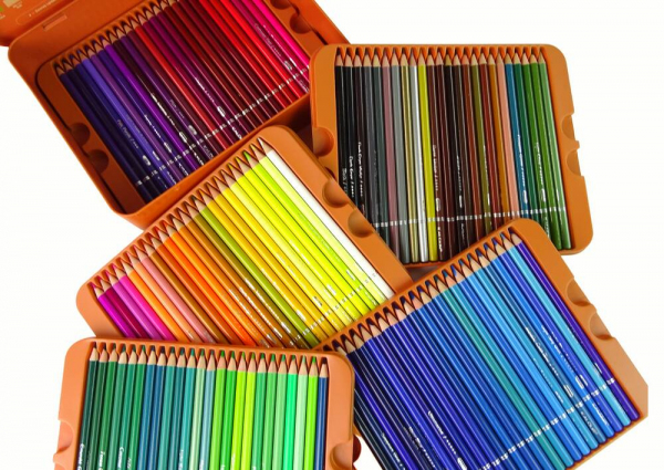 120 colored pencils KALOUR